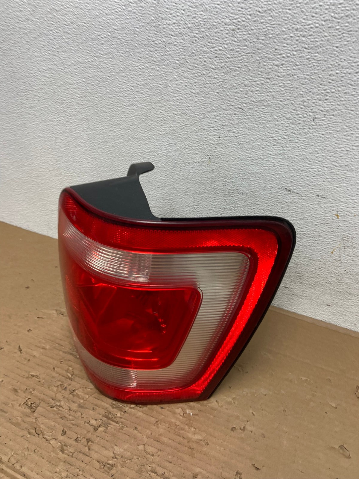 2008 to 2012 Ford Escape Right Passenger RH Side Tail Light AD4323 LK1