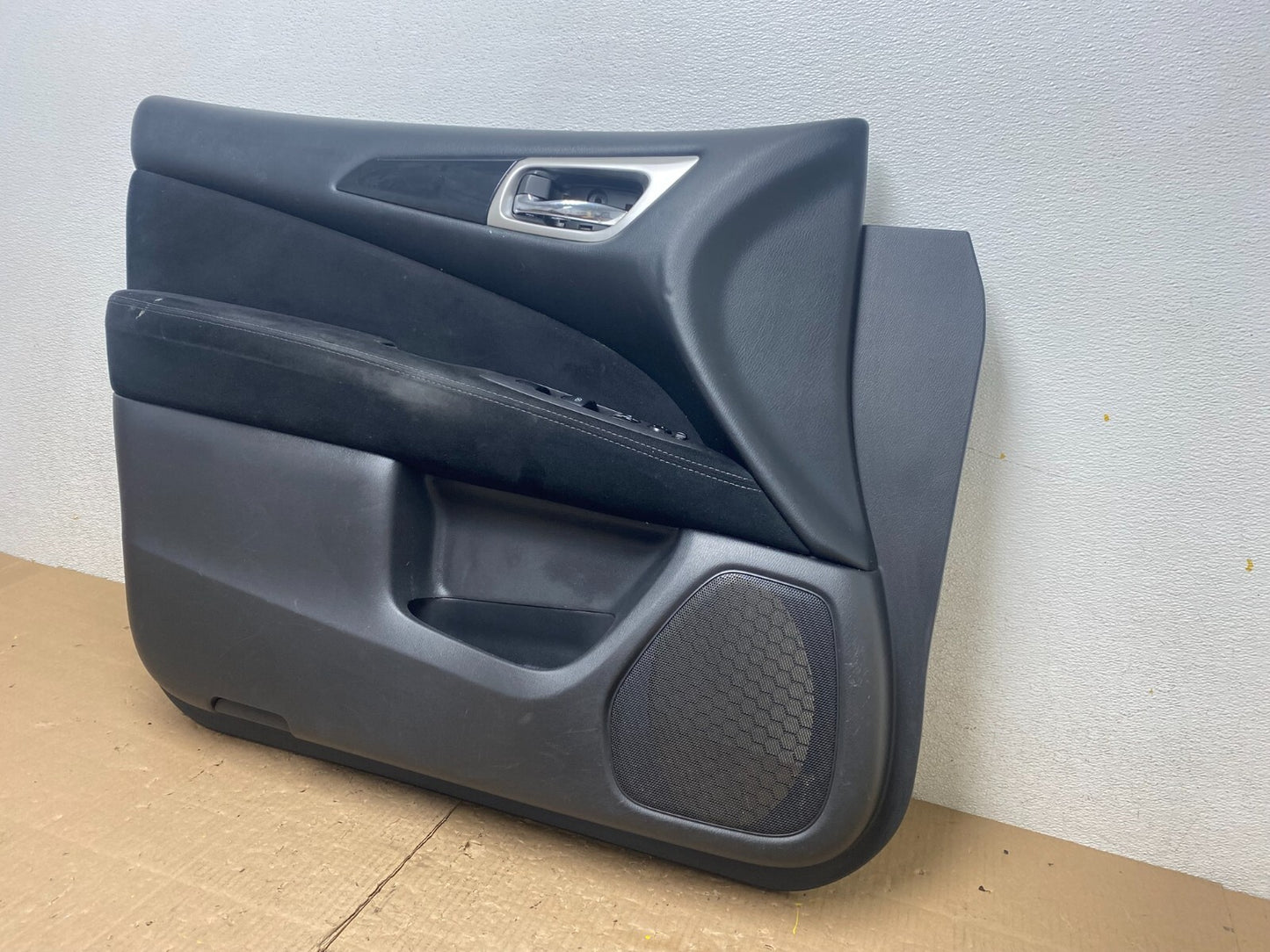 2013 to 2016 Nissan Pathfinder Front Left Driver Door Panel Black M7103 OEM DG1