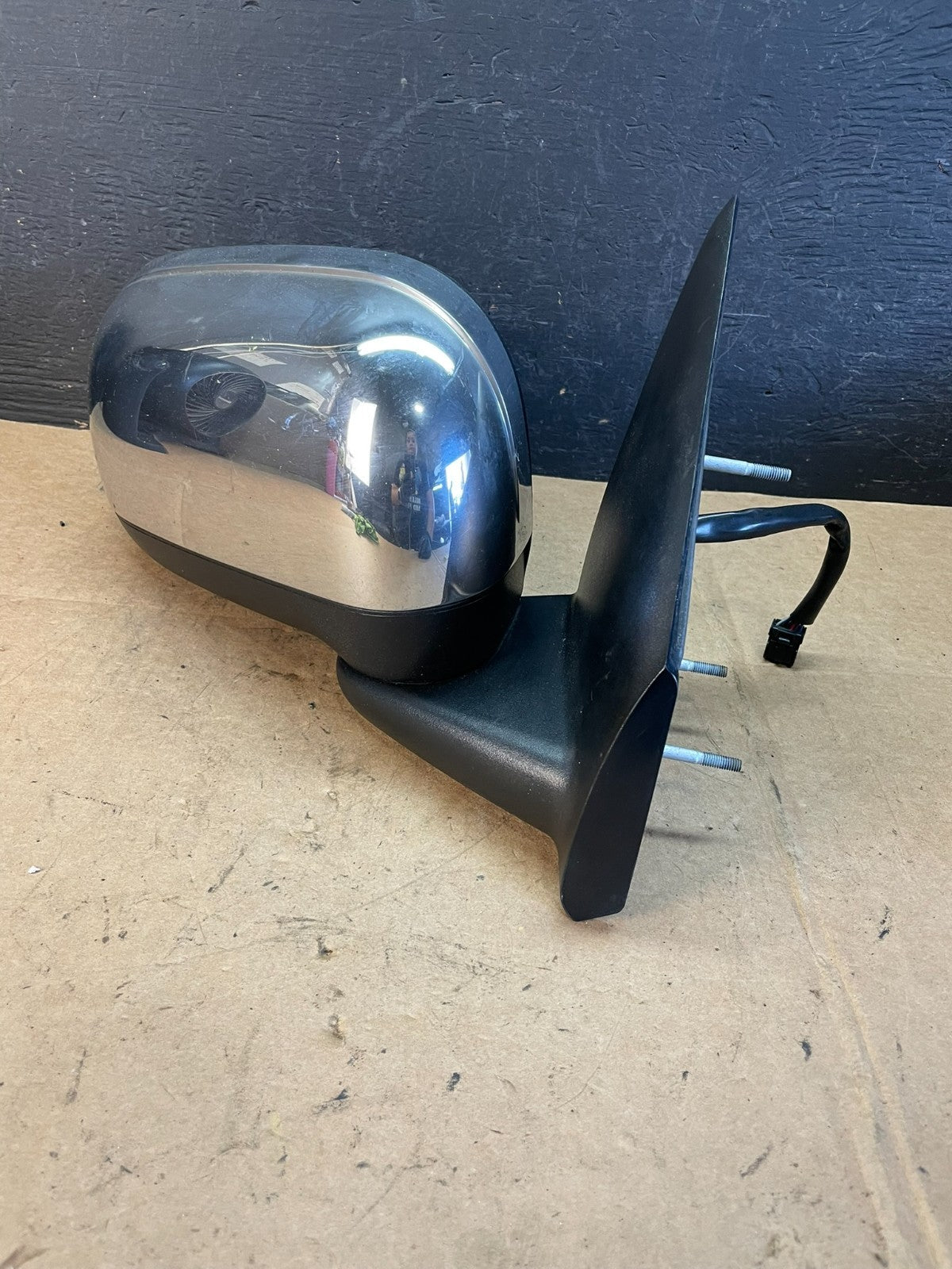 2007 2008 2009 Chrysler Aspen Right Passenger RH Mirror Heated AE1076 DW1