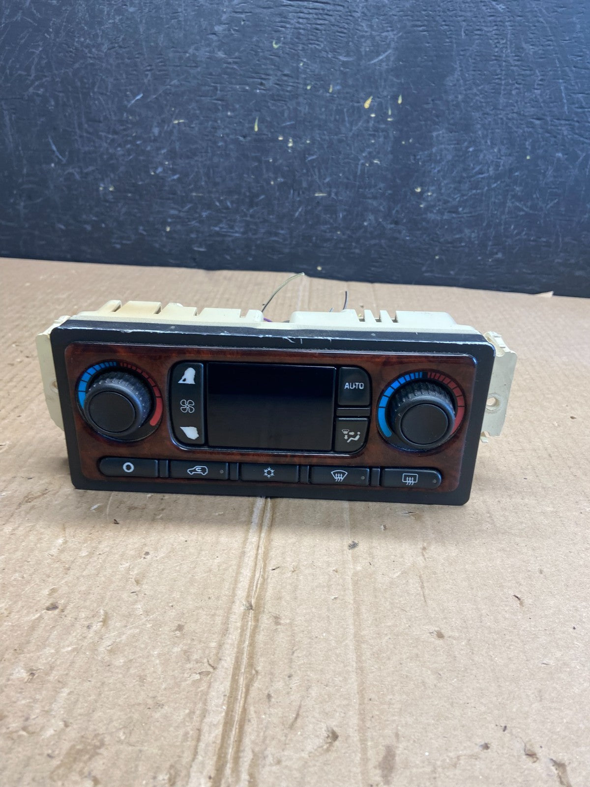 2003 to 2006 Chevrolet Silverado HVAC Heater Climate Control Module AE3887 DG0