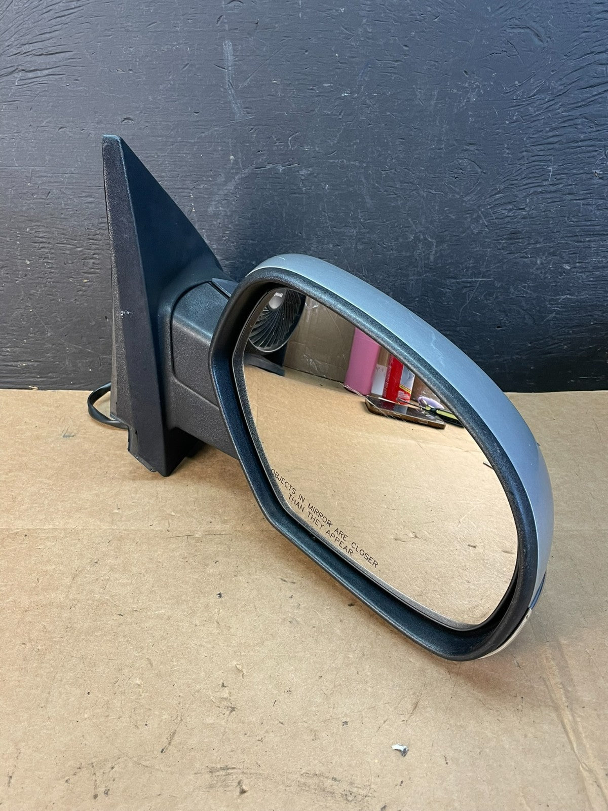 2007-2013 Chevrolet Tahoe Silverado Suburban Right Passenger Mirror AE1003 DW2