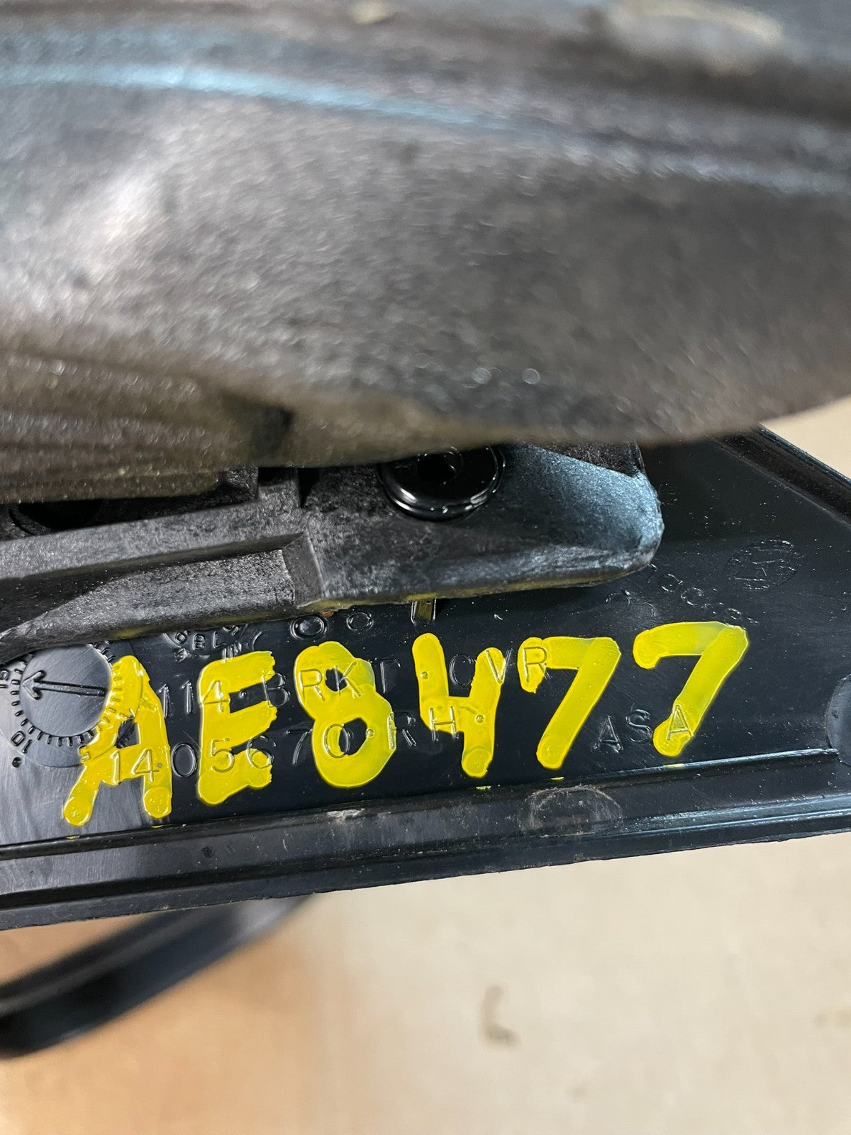 1998-2011 Mercury Grand Marquis Right Passenger View Door Mirror AE8477 DW11