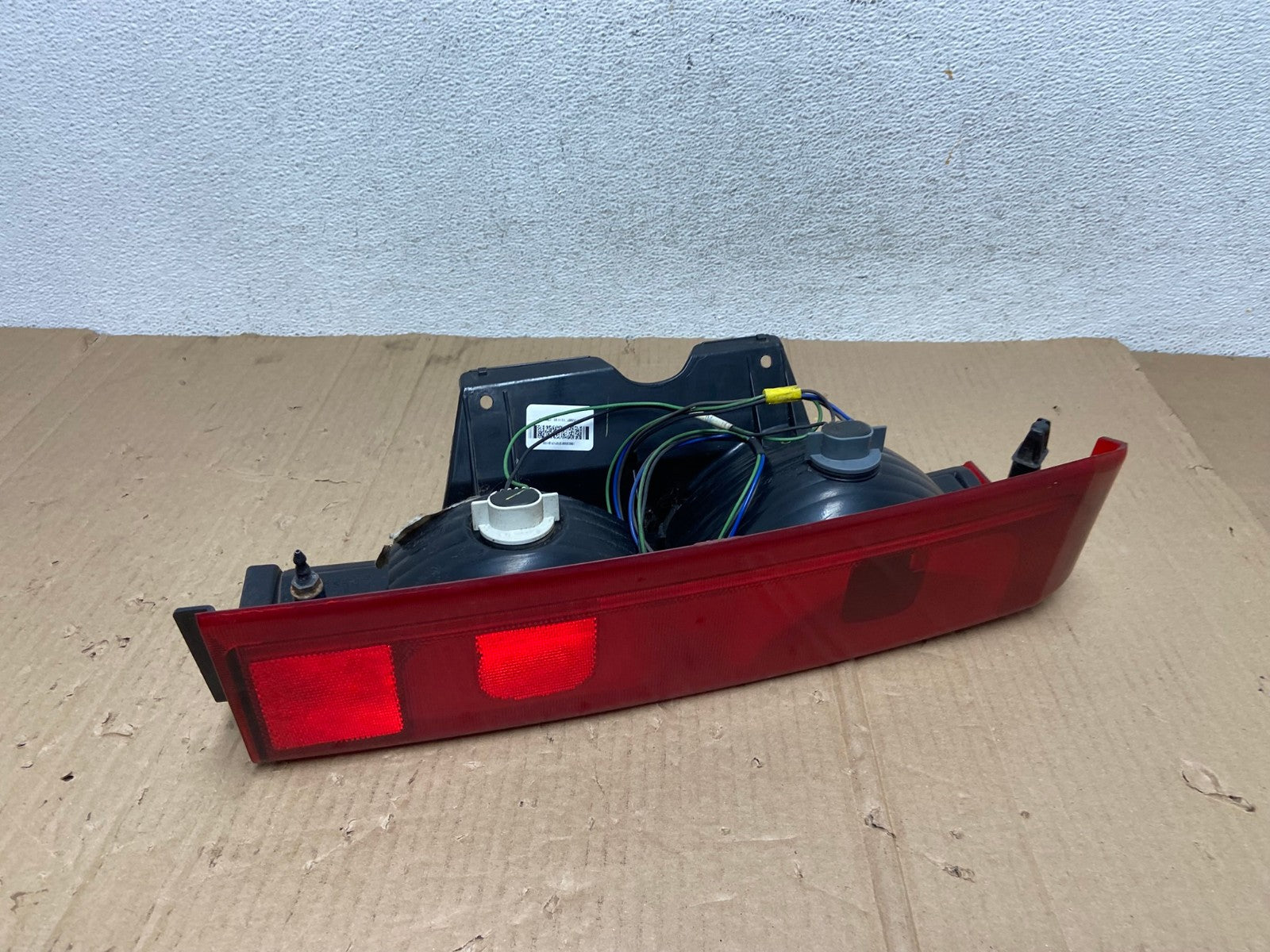 2006 to 2008 Hummer H3 Left Driver LH Side Tail Light AE8996 LK6