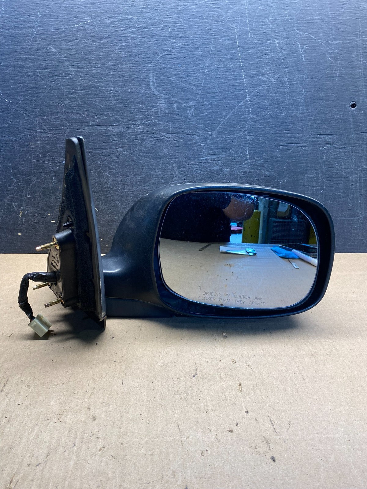 2001 to 2006 Toyota Sequoia Right Passenger RH View Door Mirror AG3456 MS9