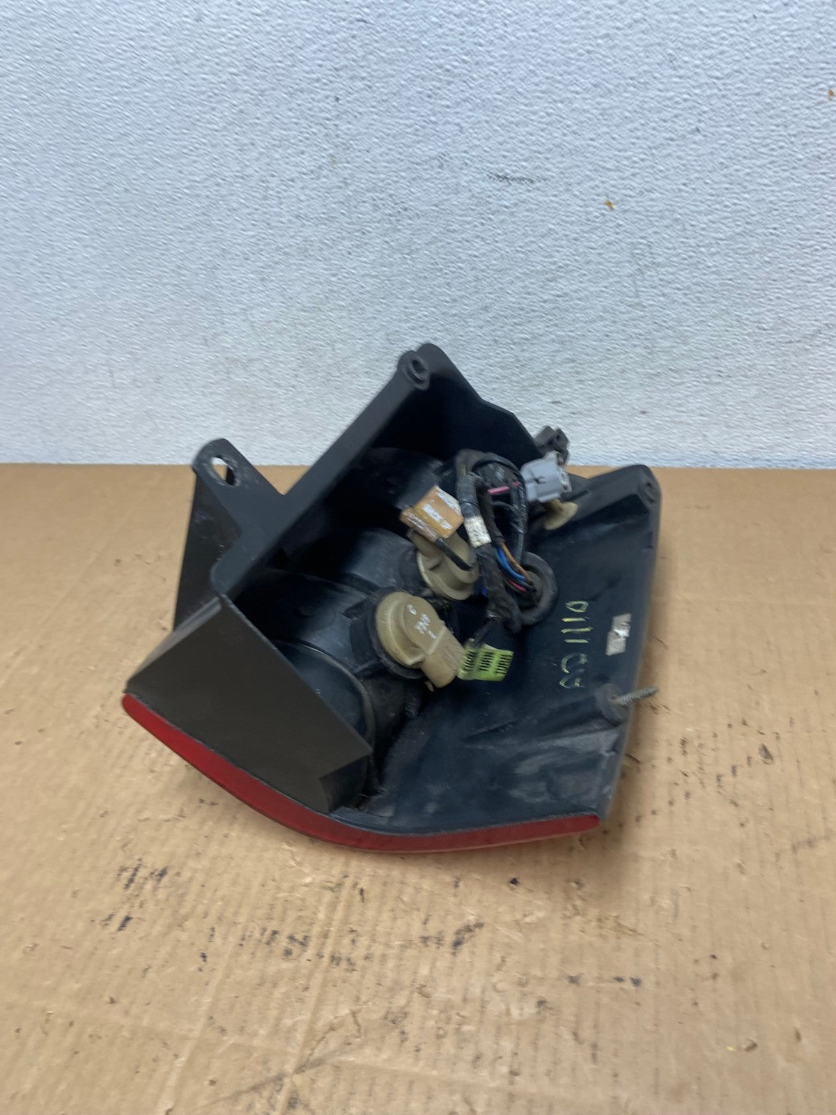 1993-1998 Jeep Grand Cherokee ZJ Left Driver Side Tail Light AD1110 LK5