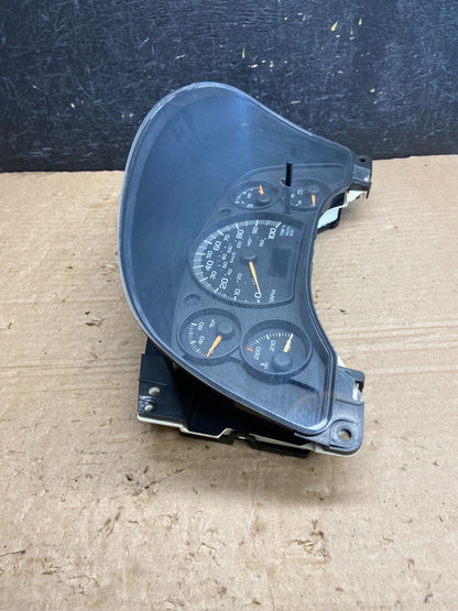 2004 to 2007 Chevrolet Express Speedometer Cluster Gauge af2390 DG1