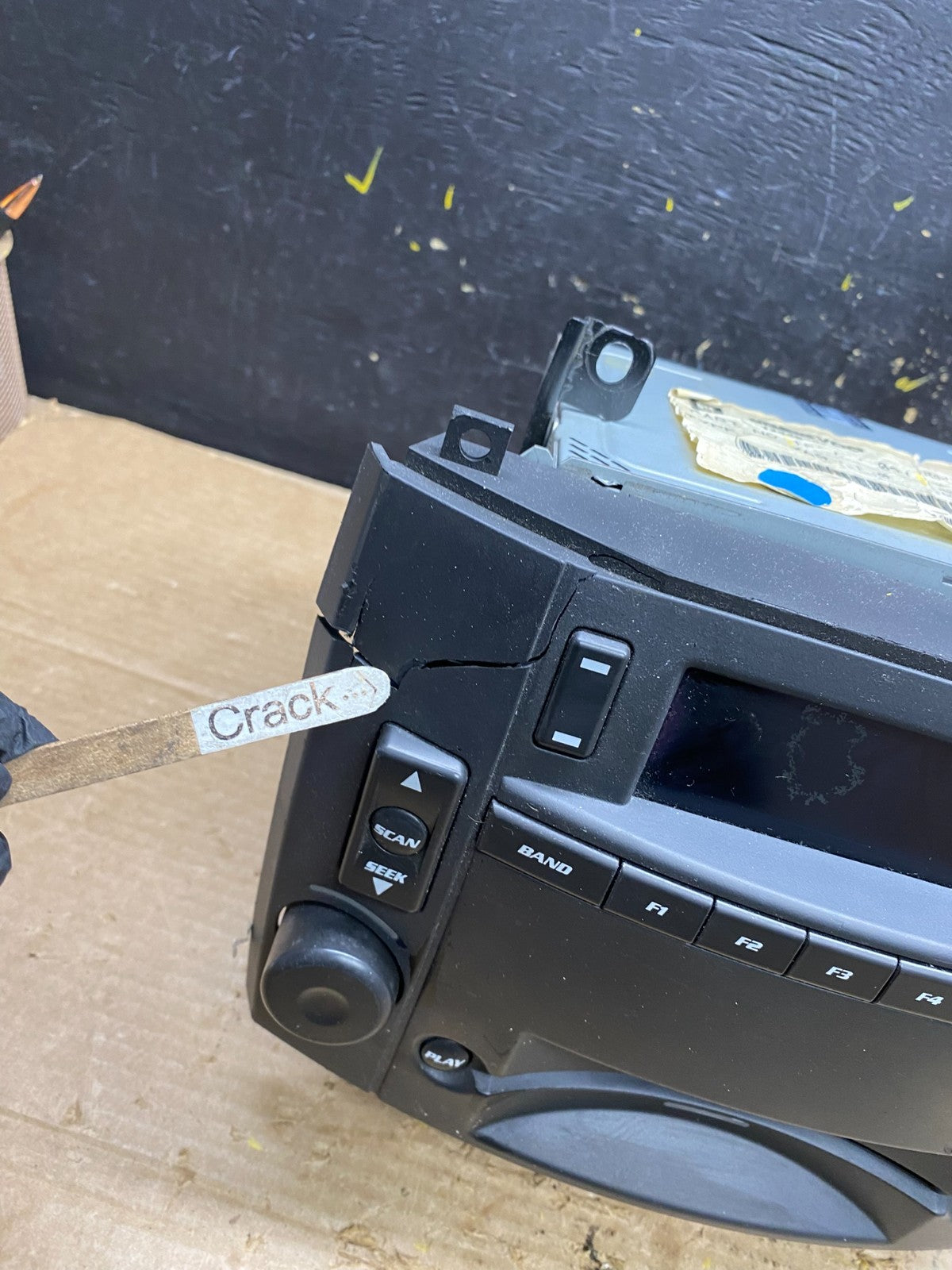 2004 2005 Cadillac CTS Am Fm Cd Player Radio Receiver OEM X1430 DG1
