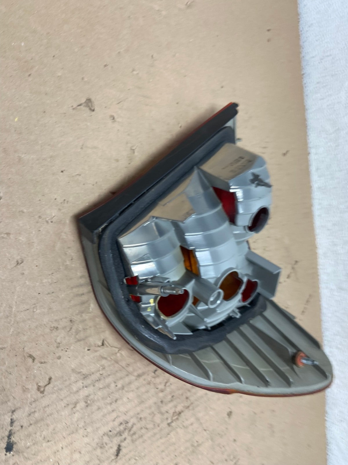 2002 - 2005 BMW 3 E46 Series Right Passenger Tail Light AF4274 LK5