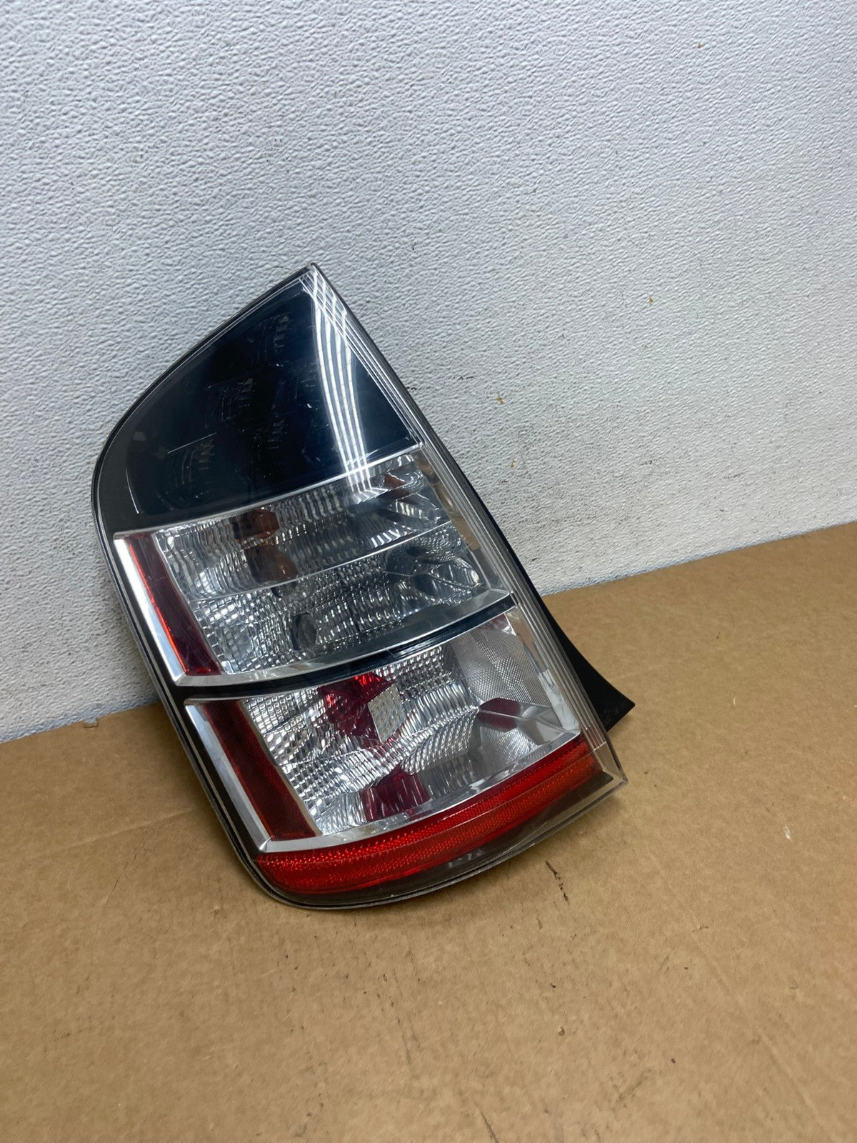 2004 2005 Toyota Prius Tail Light Left Driver Lh Side AD5361 LK2