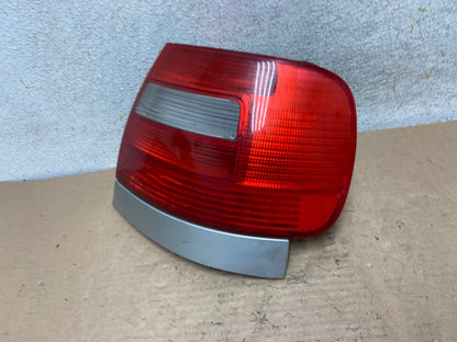 1999 to 2002 Audi A4 B5 Right Passenger Rh Side Tail Light AI0977 LK1