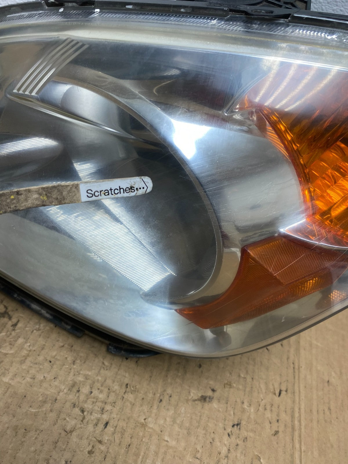 2002 to 2004 Honda Crv Cr-v Left Driver Halogen Headlight AC7779 DW3