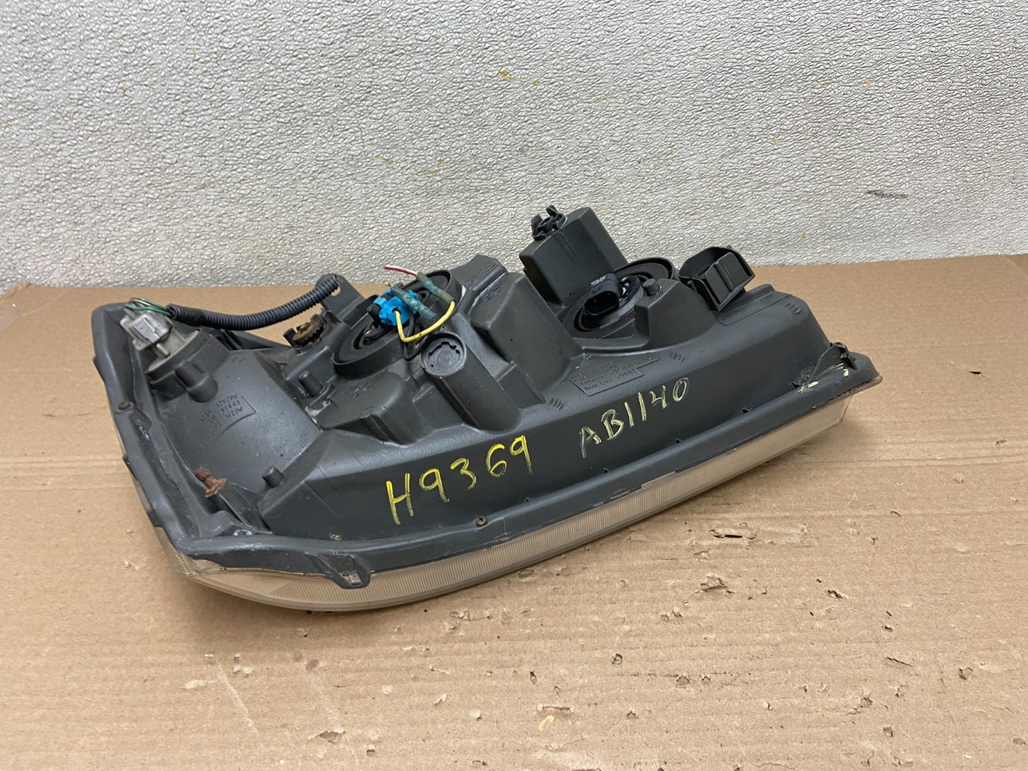 2001 2002 2003 Toyota Highlander Headlight Left Driver LH Side AB1140 DW9