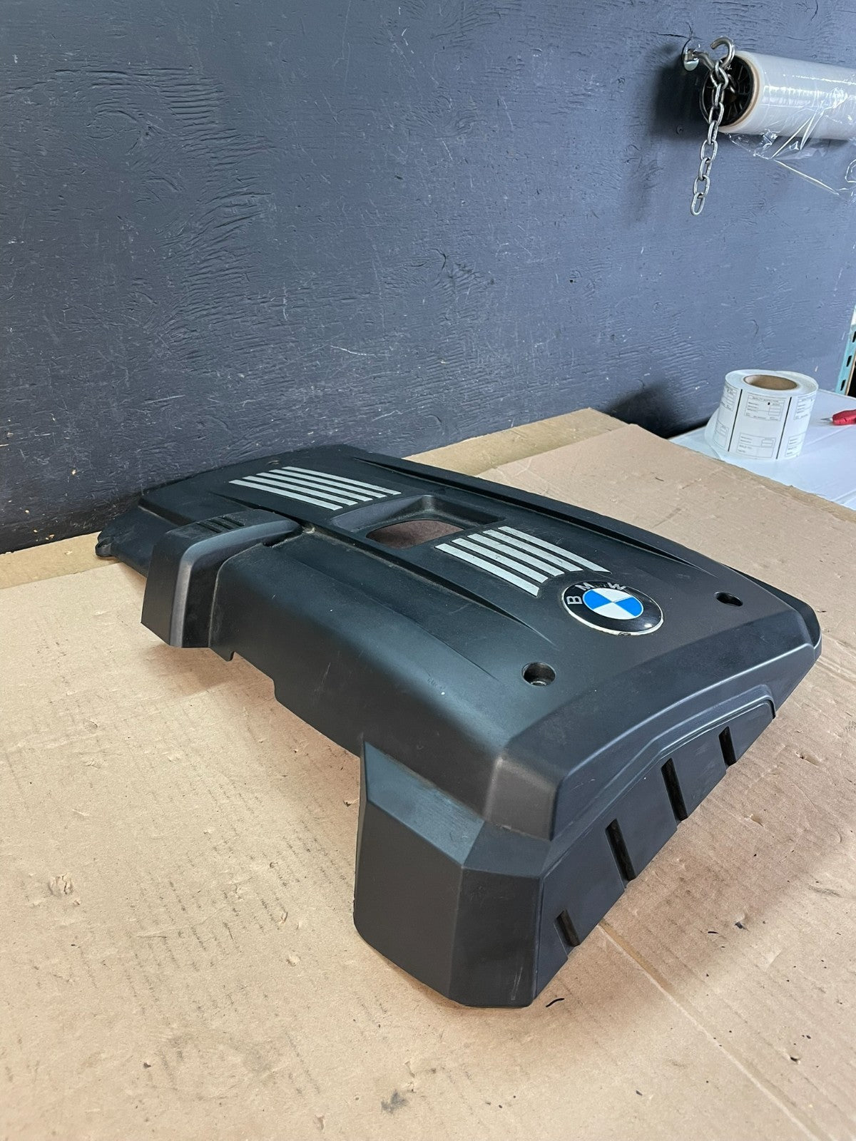 2007 to 2013 BMW 328i 528i Plastic Engine Cover Shield AD8433 DG2
