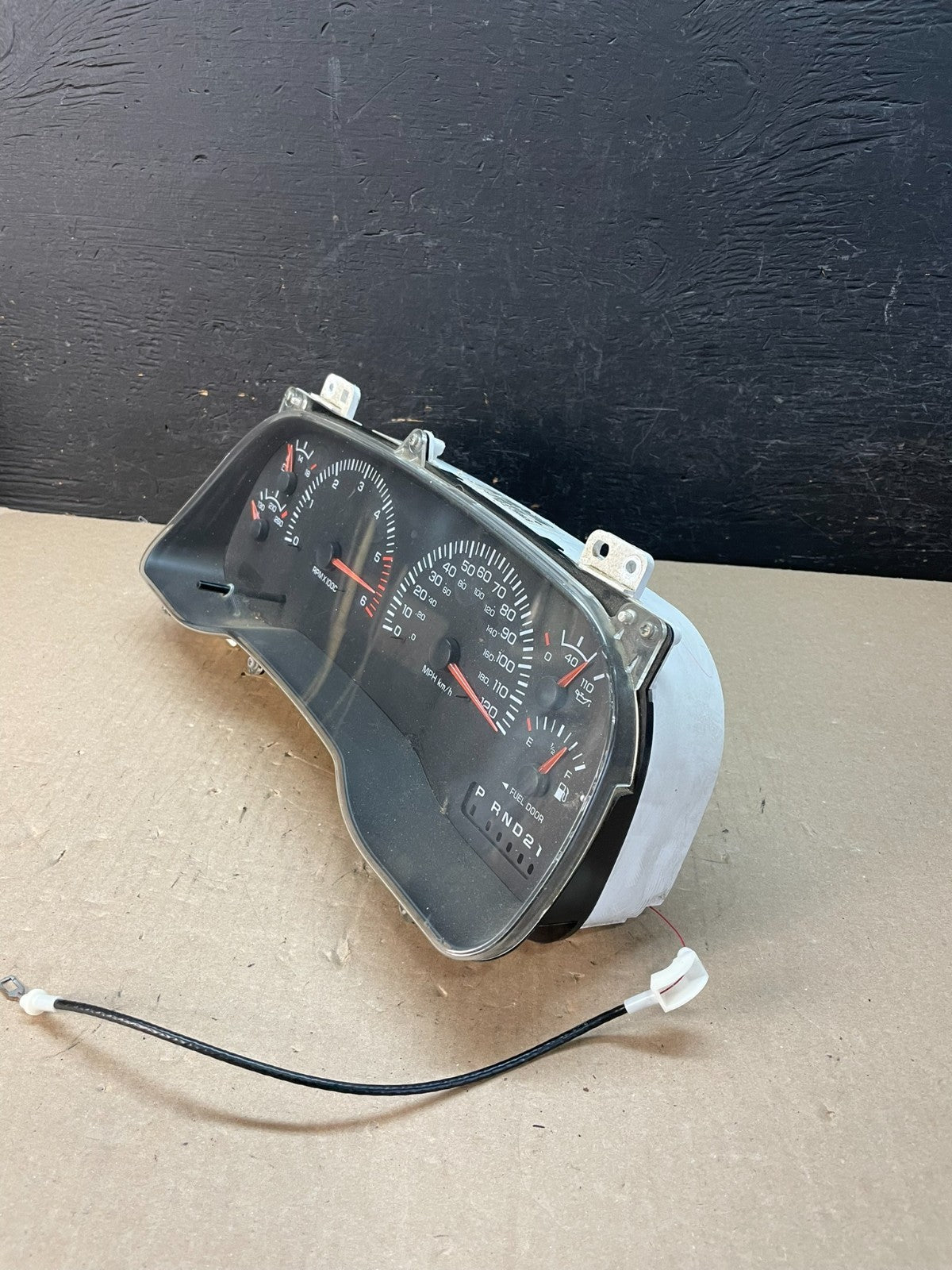 1998 - 2001 Dodge Ram 1500 Instrument Speedometer Gauge Cluster AE3320 DG2