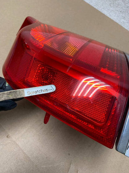 2004 - 2006 Volvo S80 Left Driver LH Side Tail Light AG5702 DW3