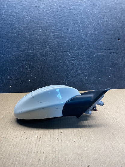 2006 to 2008 BMW 325i Right Passenger Side View Door Mirror AG3942 DW3