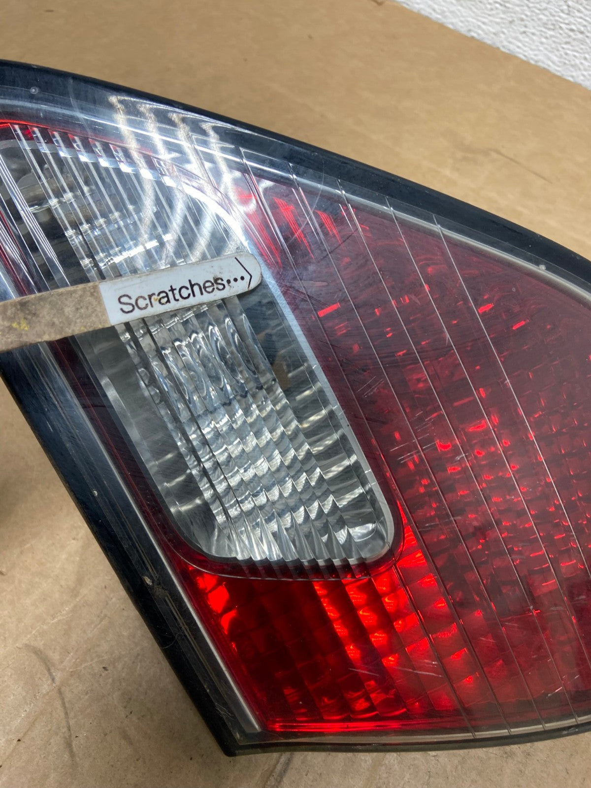 2002 2004 Lexus Es300 Es330 Right Passenger Inner Tail Light AD5994 LK3