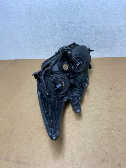 2010 - 2011 Toyota Prius Right Passenger Rh Blue Halogen Headlight AE3054 DW8