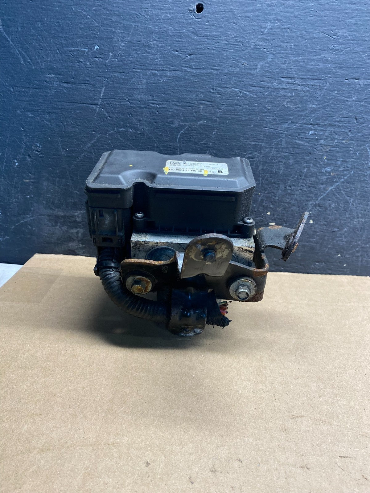 2011 - 2014 Ford E250 E350 Van ABS Anti Lock Brake Pump Module ae9983 DG1