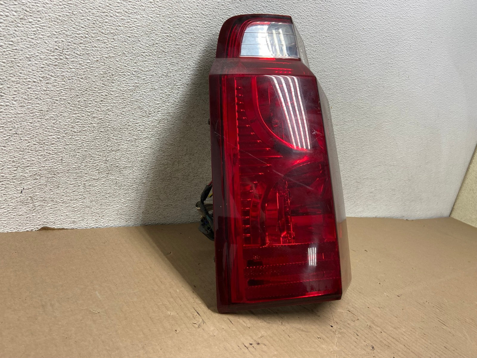 2006 to 2010 Jeep Commander Left Driver Side Tail Light AG7943 LK1