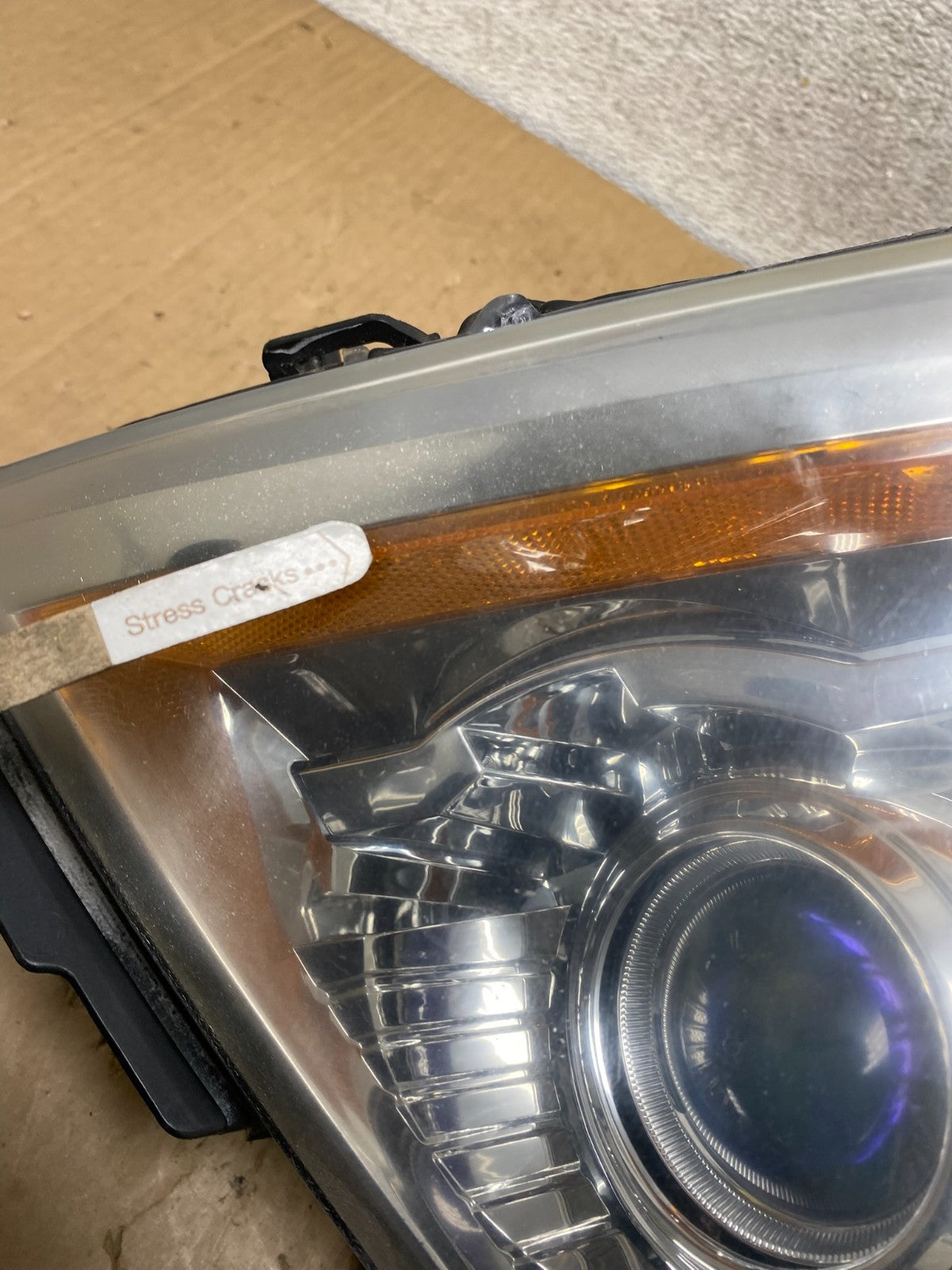2008 to 2014 Cadillac CTS Left Driver LH Side Xenon Headlight AI9143 DW4