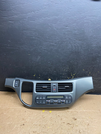 2005 to 2010 Honda Odyssey  Radio Climate Control Dash Trim Bezel W3319 DG0