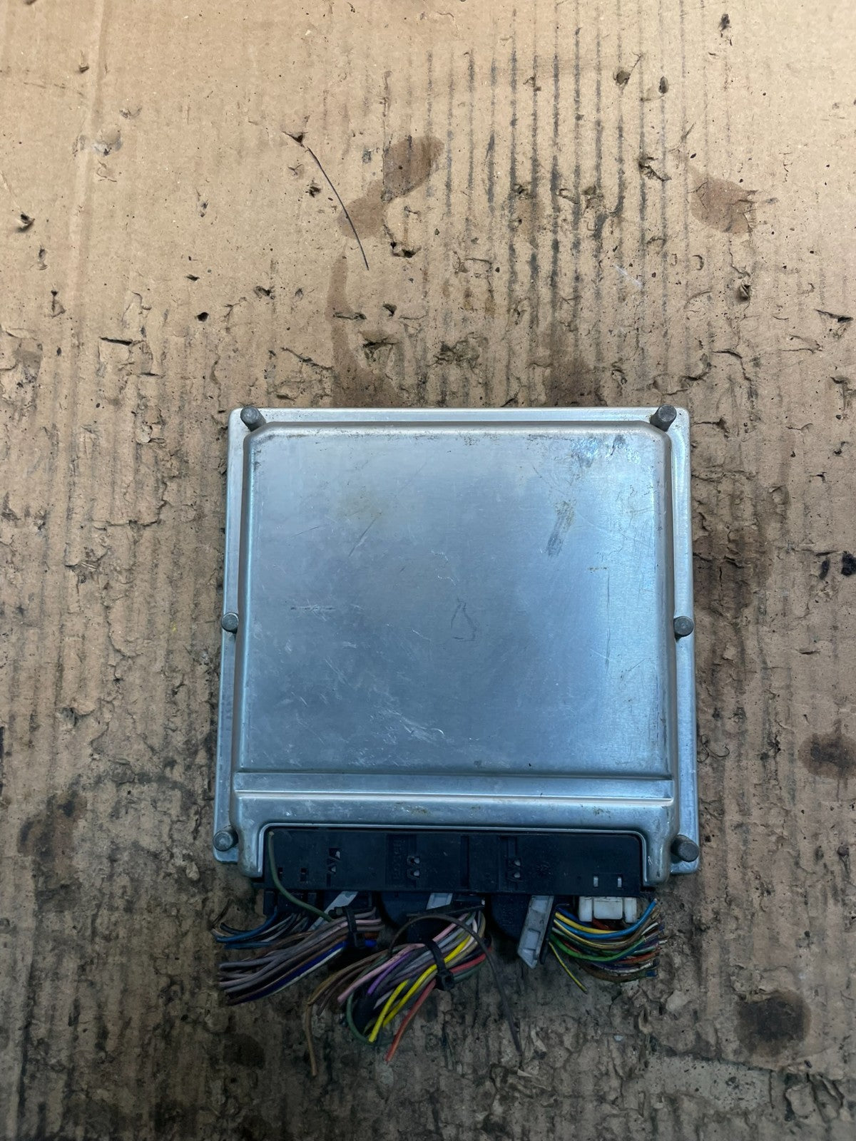 2003 to 2006 Mercedes CL500 CLK500 ECU ECM Engine Control Module OEM V2198 DW2