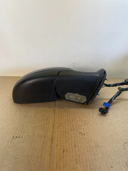 2003 to 2006 Gmc Yukon Right Passenger Turn Signal View Door Mirror AF5566 DG3
