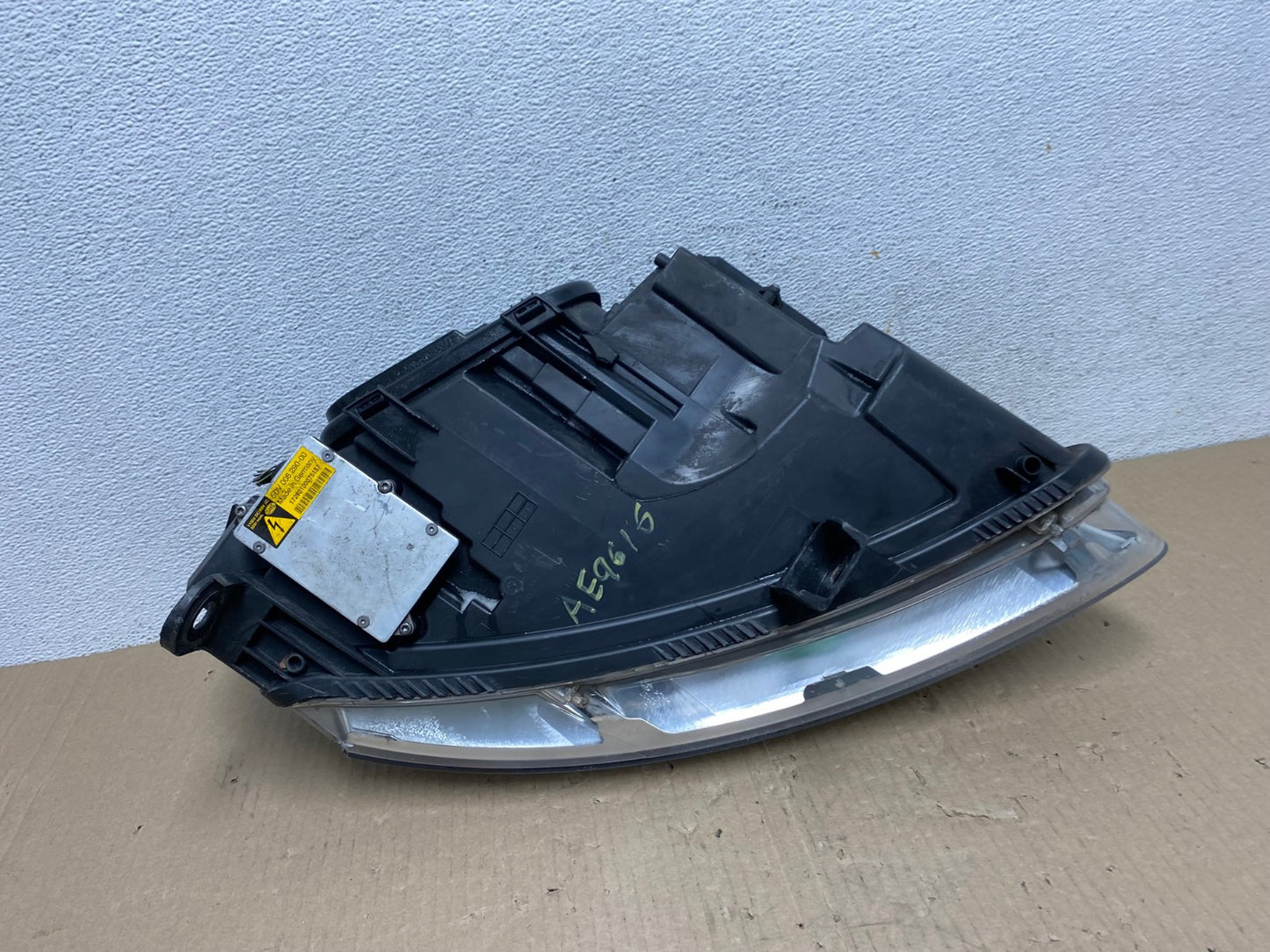 2005 to 2008 Audi A6 Left Driver Side Headlight Xenon HID AE9616 LK7