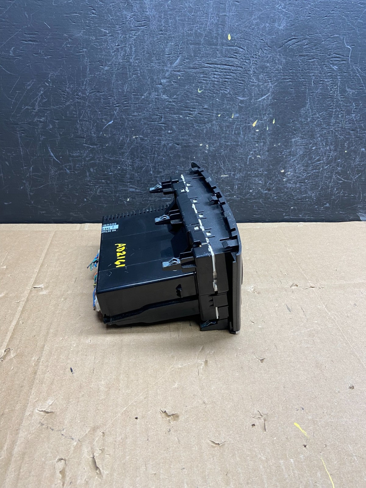 2002 - 2003 Lexus ES300 Center Dash A/C AC Heater Climate Control Unit AD2161 DG1
