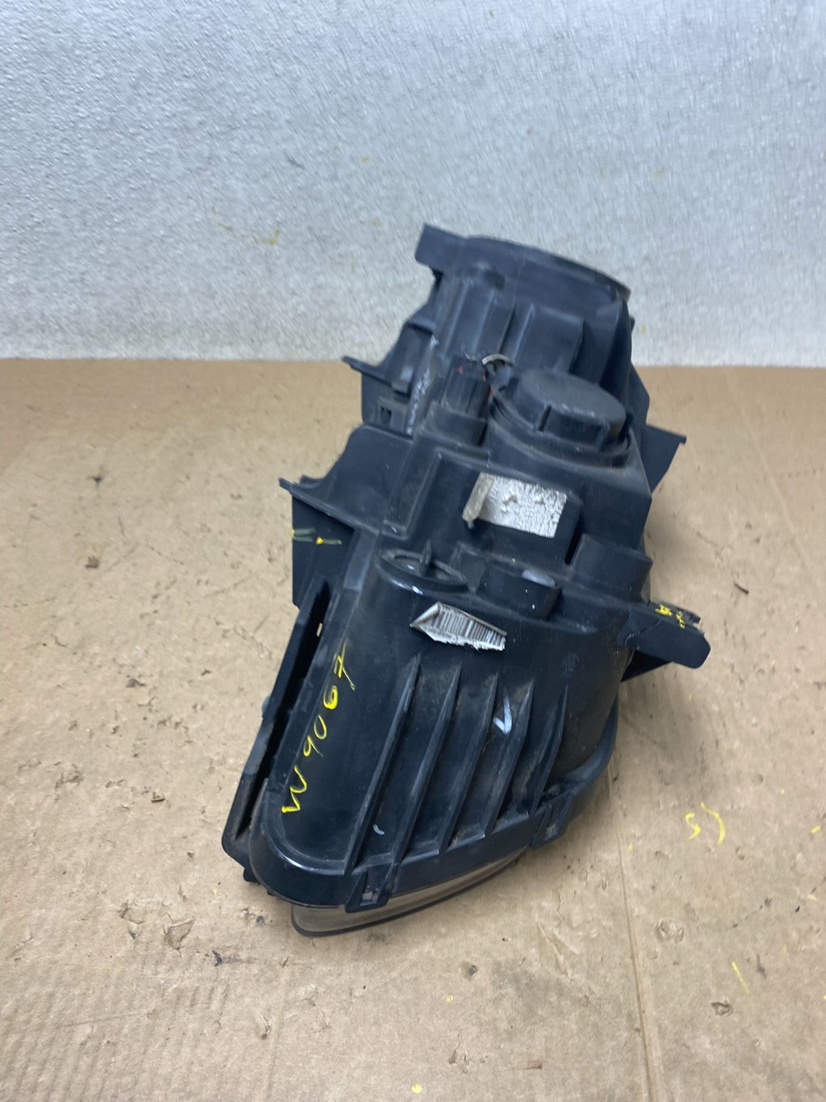 2011 to 2014 Chrysler 300 Left Driver LH Halogen Headlight W9067 DW10