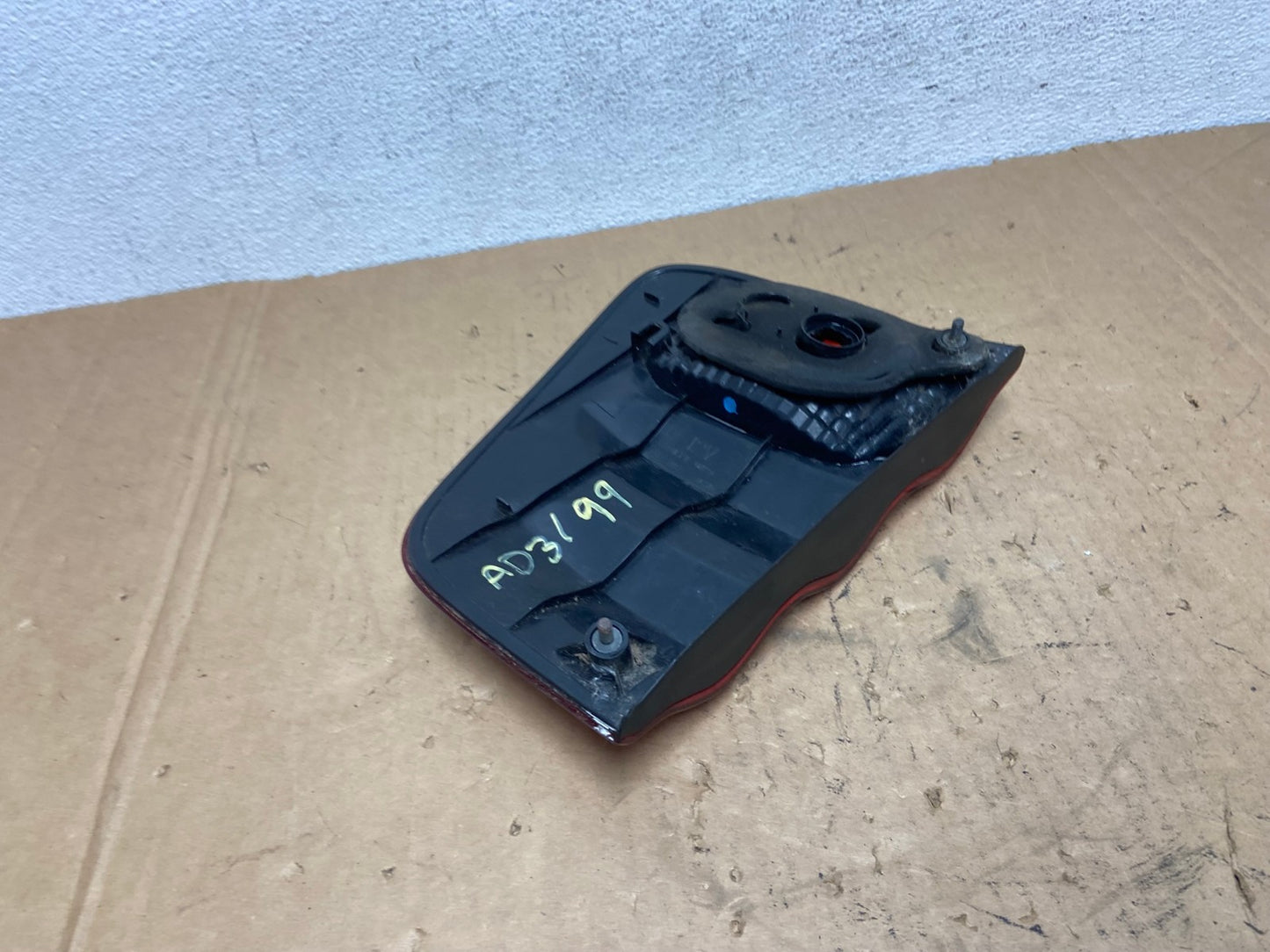 2001- 2004 Toyota Sequoia Driver Left Side Tail light Inner AD3199 LK7