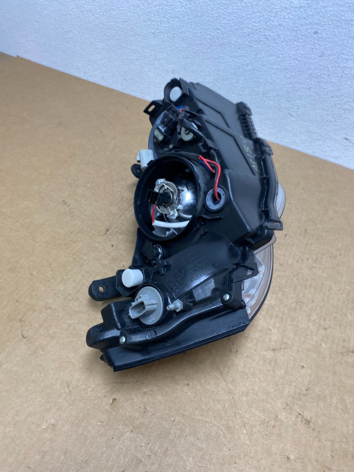 2006 to 2007 Subaru Legacy Left Driver LH Side Headlight AC1800 DW8