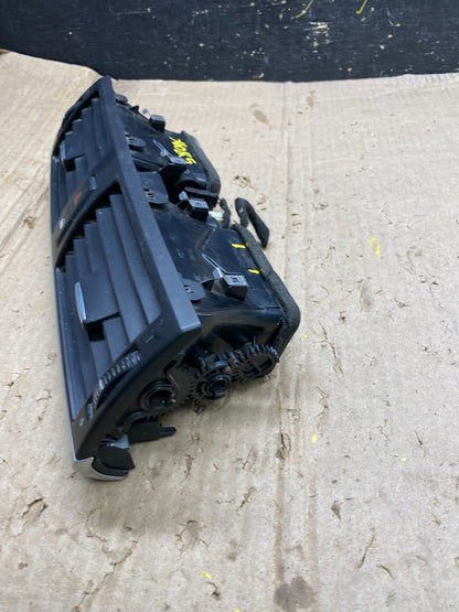 2010 to 2013 BMW X5 X6 Center Console Dash Air Vent OEM X6085 DG2