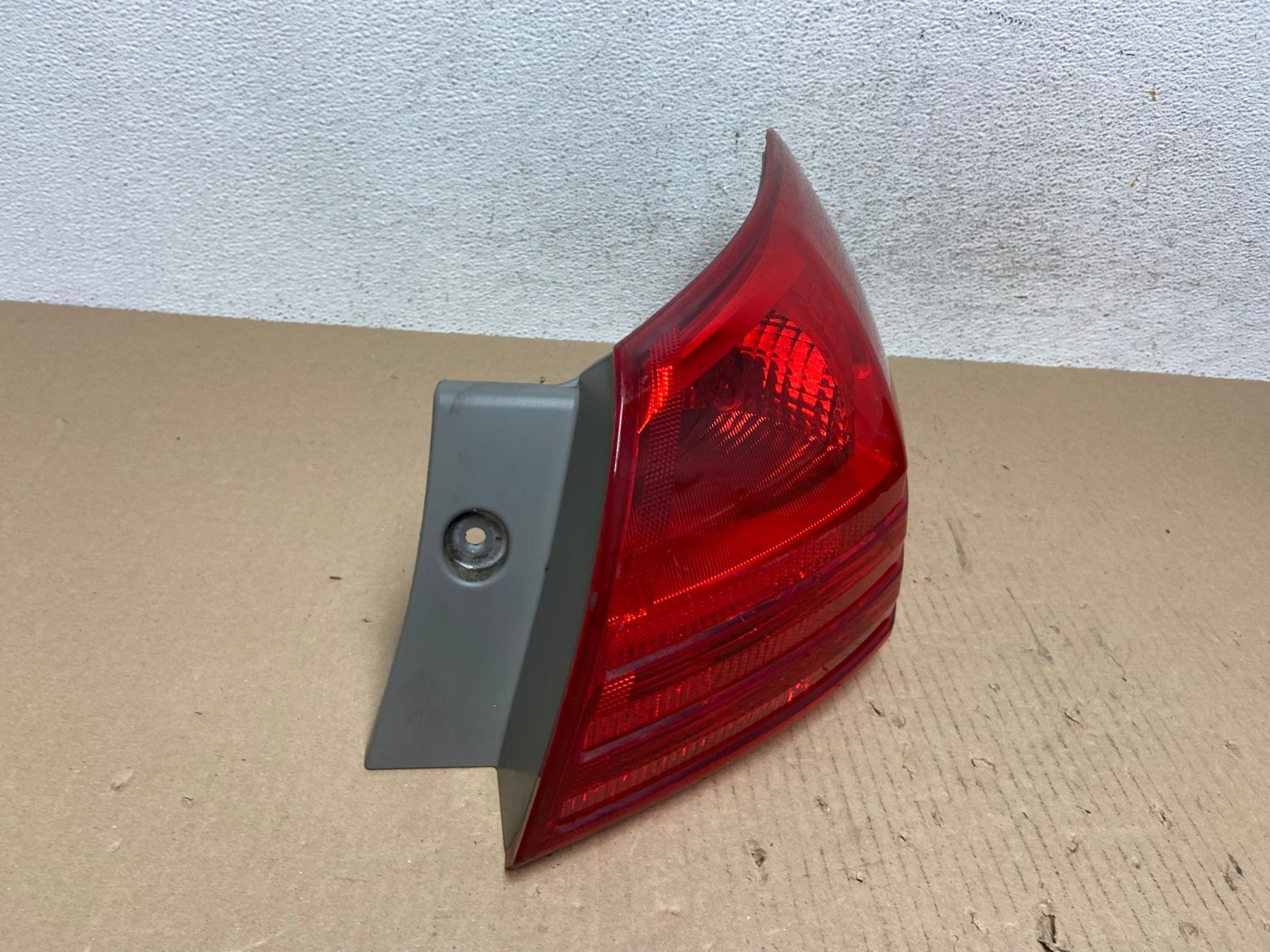 2008 to 2015 Nissan Rogue Right Passenger Rh Side Tail Light AE7228 LK2