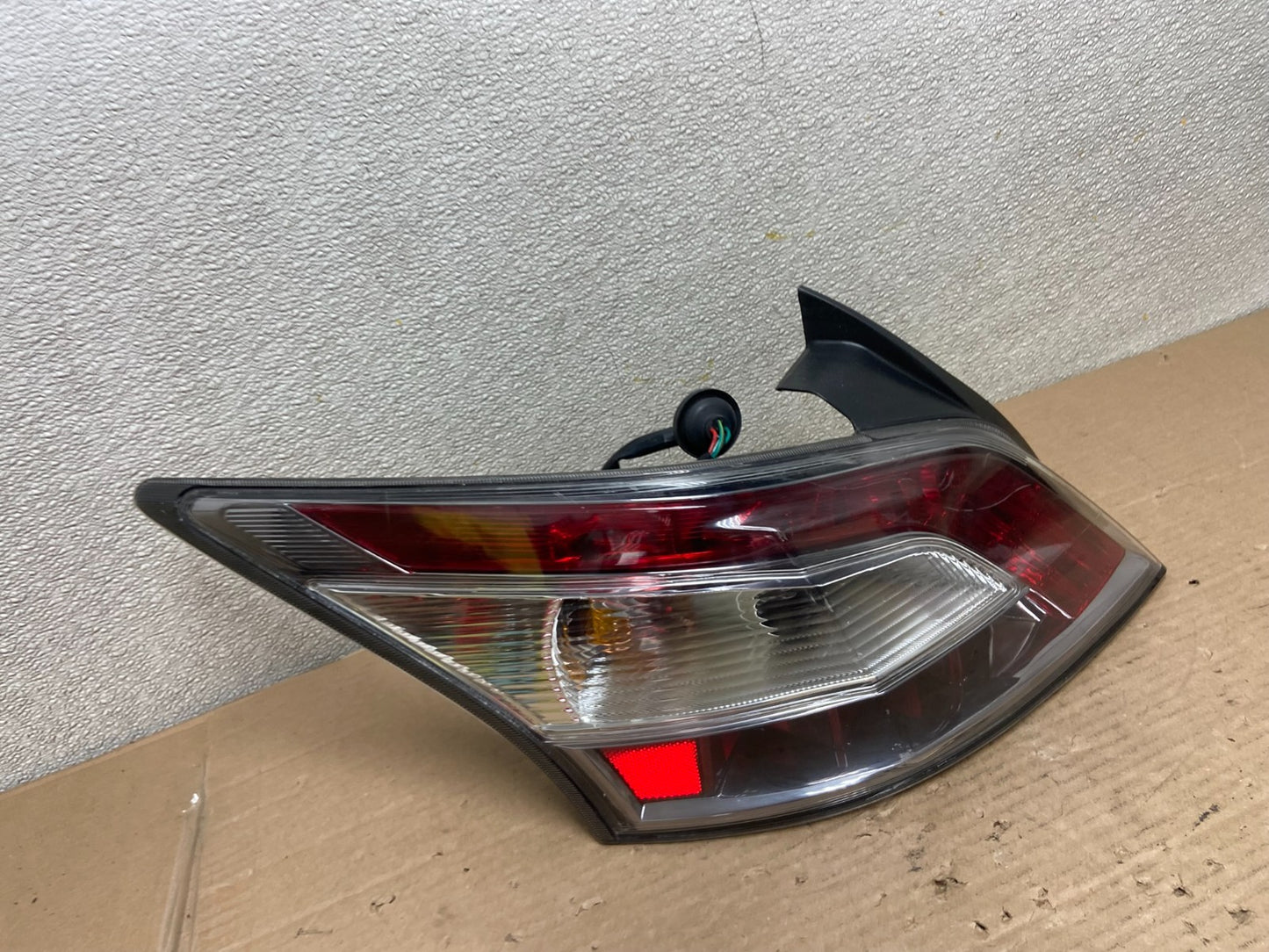 2012 2013 2014 Nissan Maxima Left Driver Lh Side Tail light AA9373 LK2