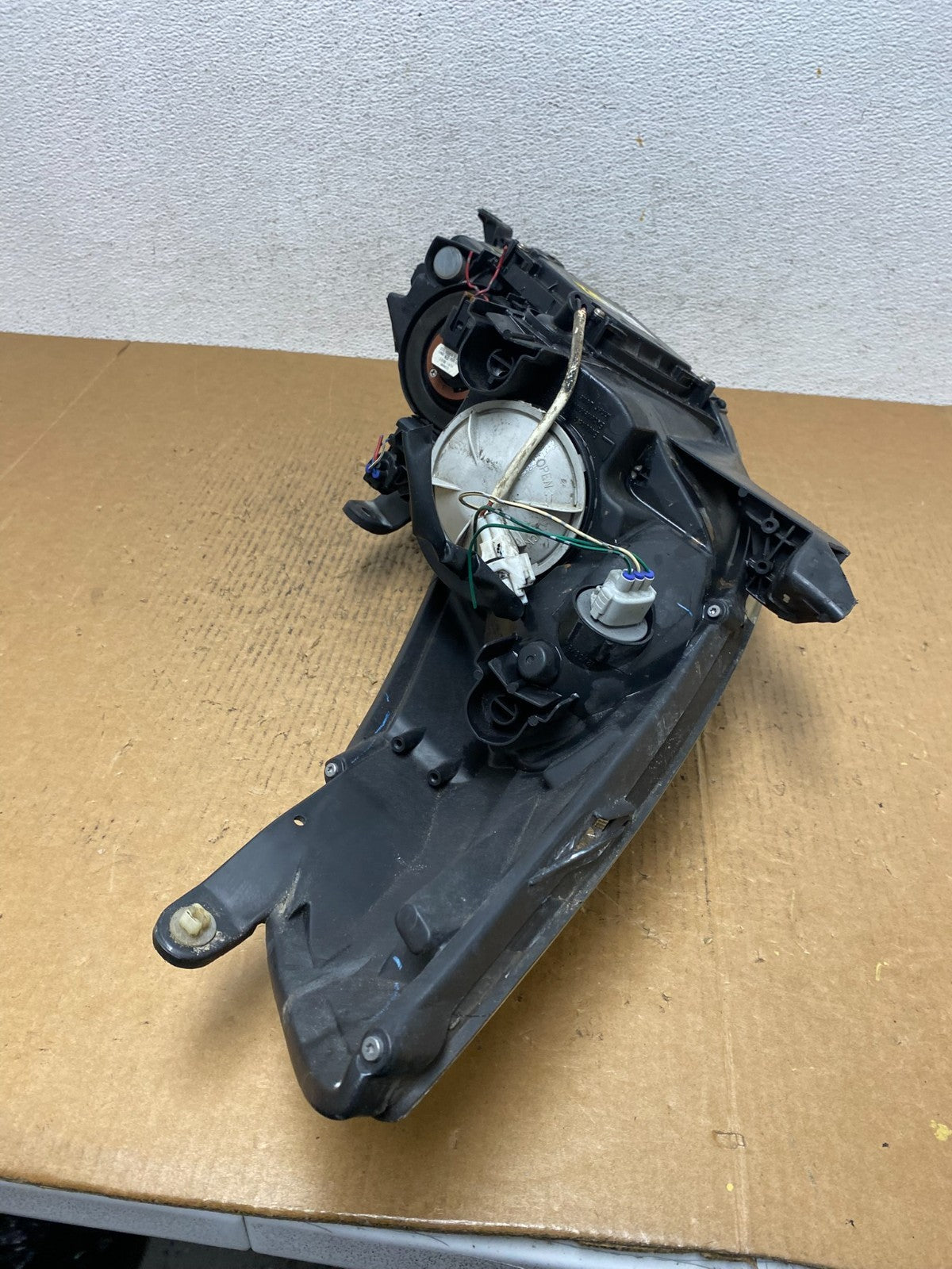 2007 - 2008 Toyota Solara Left Driver LH Xenon Headlight AE1416 DW9
