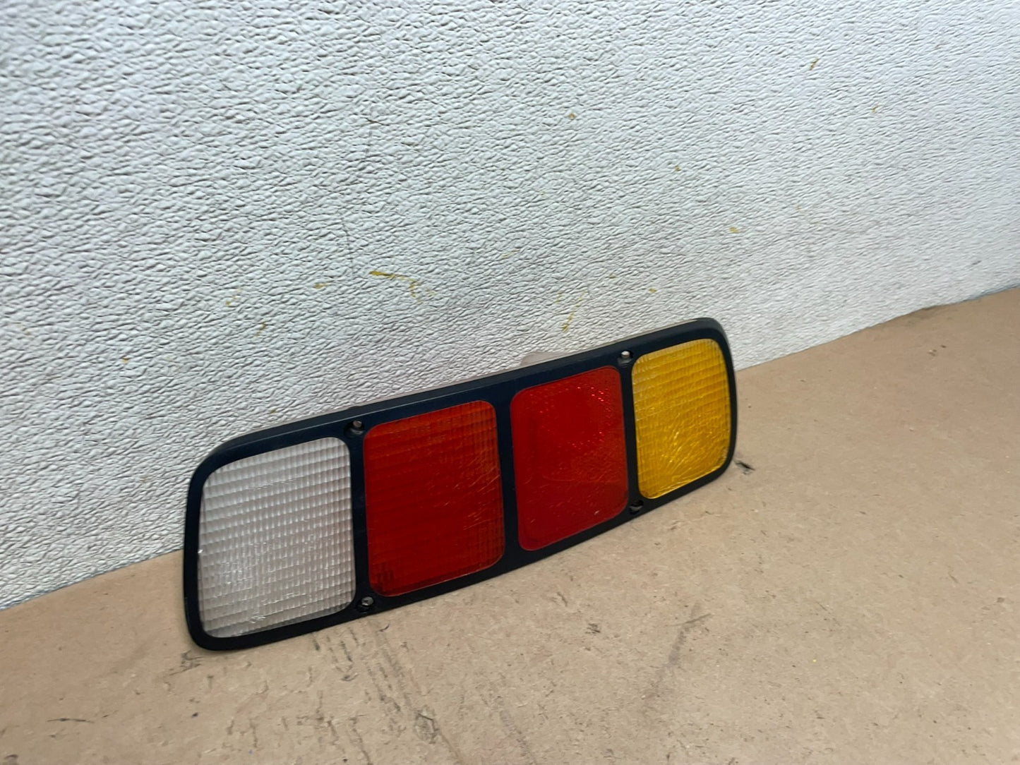 1978  to 1986 Porsche 928 Left Driver LH Tail Light Lens Oem Q4857 DG2
