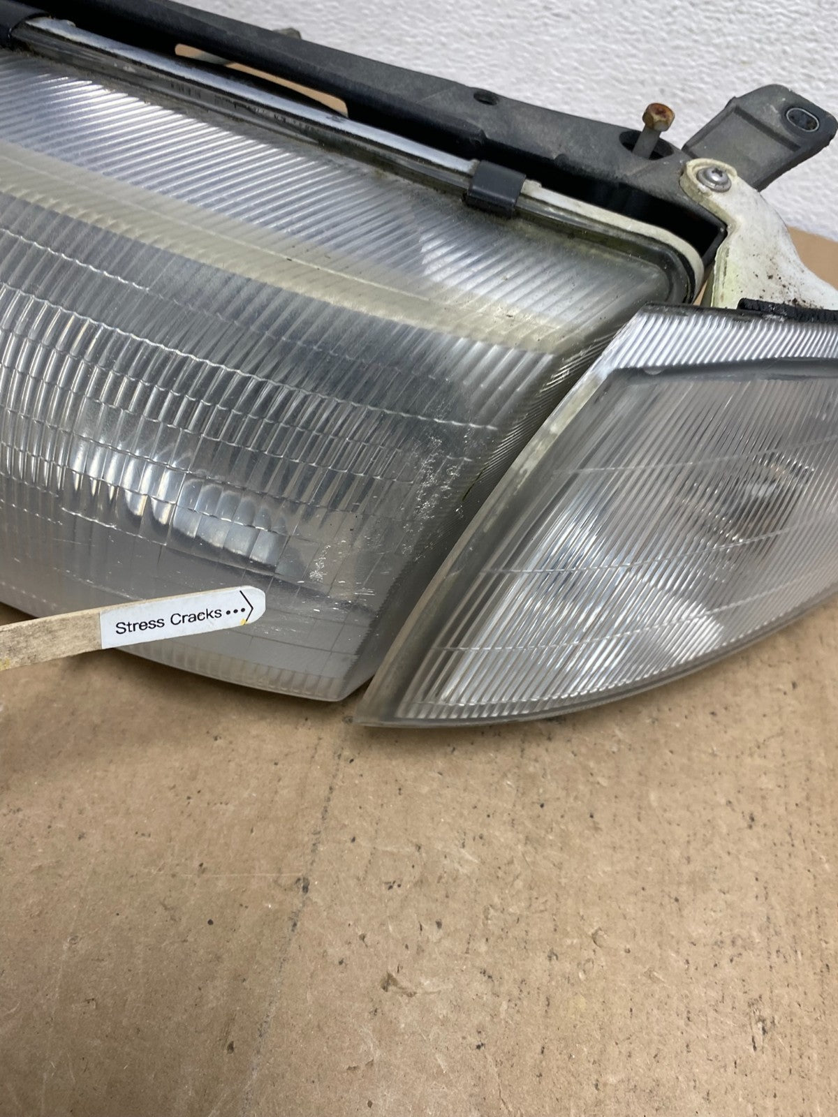 1992 1993 1994 Toyota Camry Left Driver LH Halogen Headlight AC5758 DW3