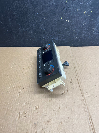 2003 to 2006 Chevrolet Silverado HVAC Heater Climate Control Module AE3834 DG2