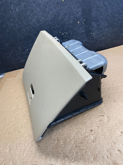 2001 - 2007 Toyota Highlander Front Right Passenger Storage Glove Box ag8493 DG3