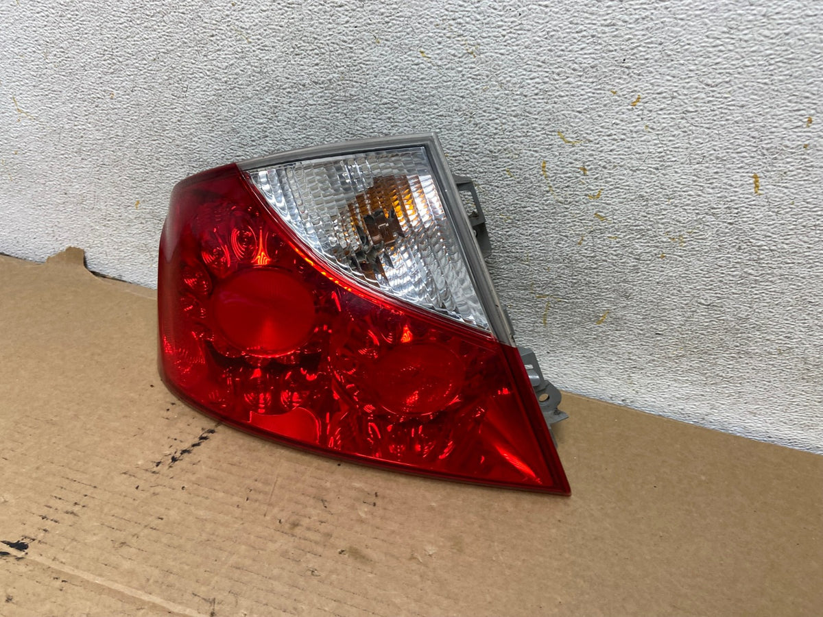 2008 2009 2010 Infiniti M35 M45 Left Driver LH Side Tail Light AH7811 LK2