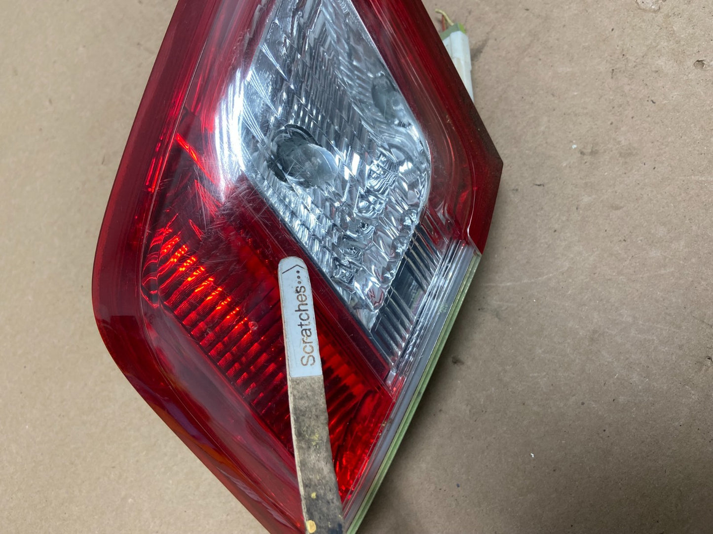 2010 - 2011 Toyota Camry Left Driver LH Side Inner Tail Light AG40693