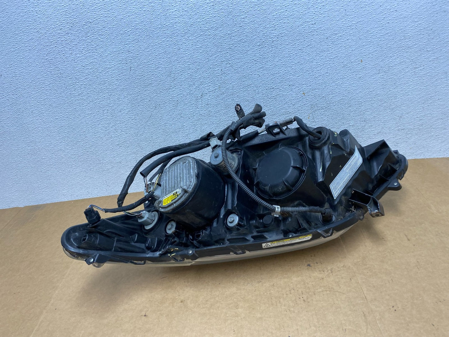 2011-2012 Toyota Avalon Right Passenger RH Xenon HID Headlight AE2944 DW6