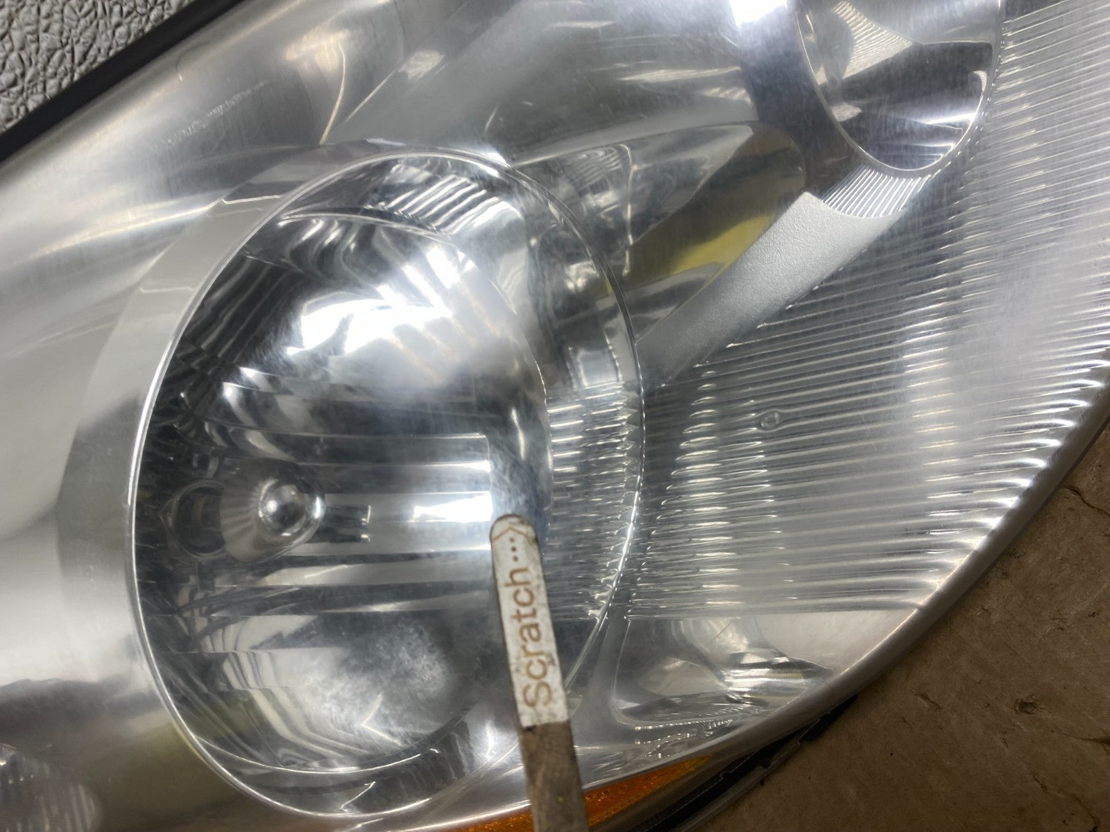 2006 to 2010 Toyota Sienna Left+Right Side Set Headlights Halogen V4560 DW3