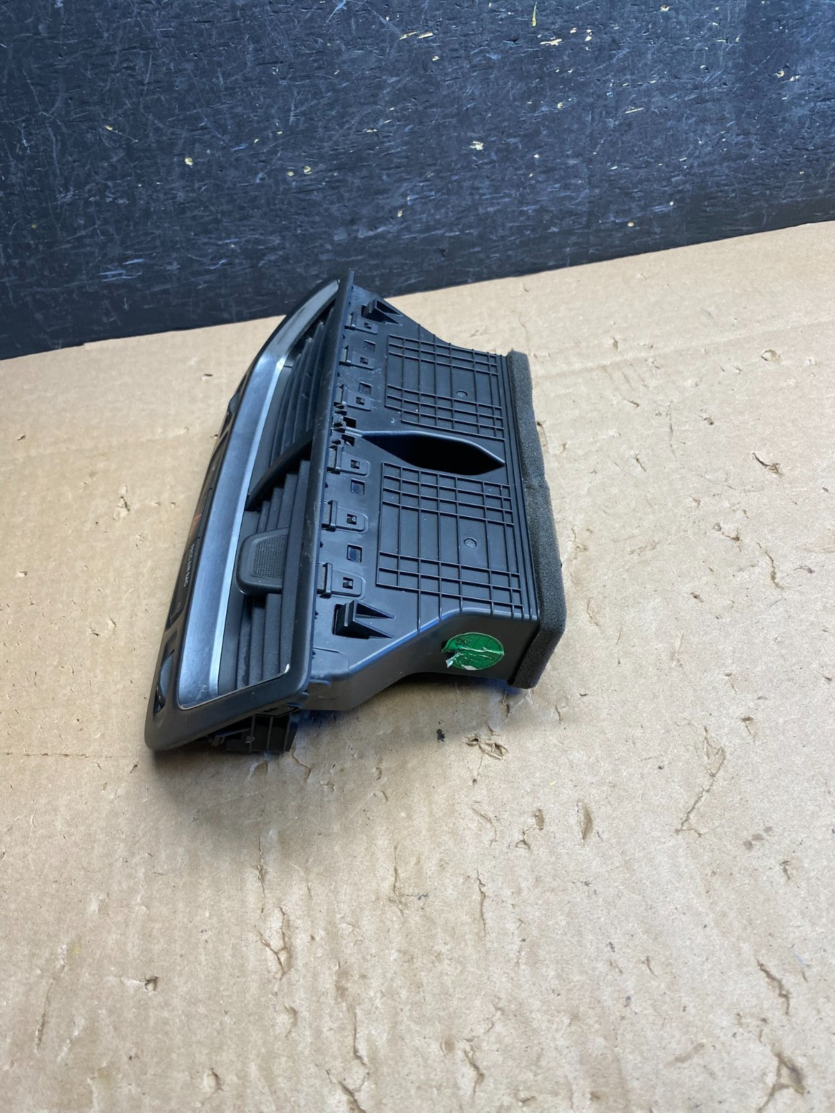 2013 to 2016 Buick Encore Dash Center Hazard Bezel Air Vent Trim AI6499 DW2