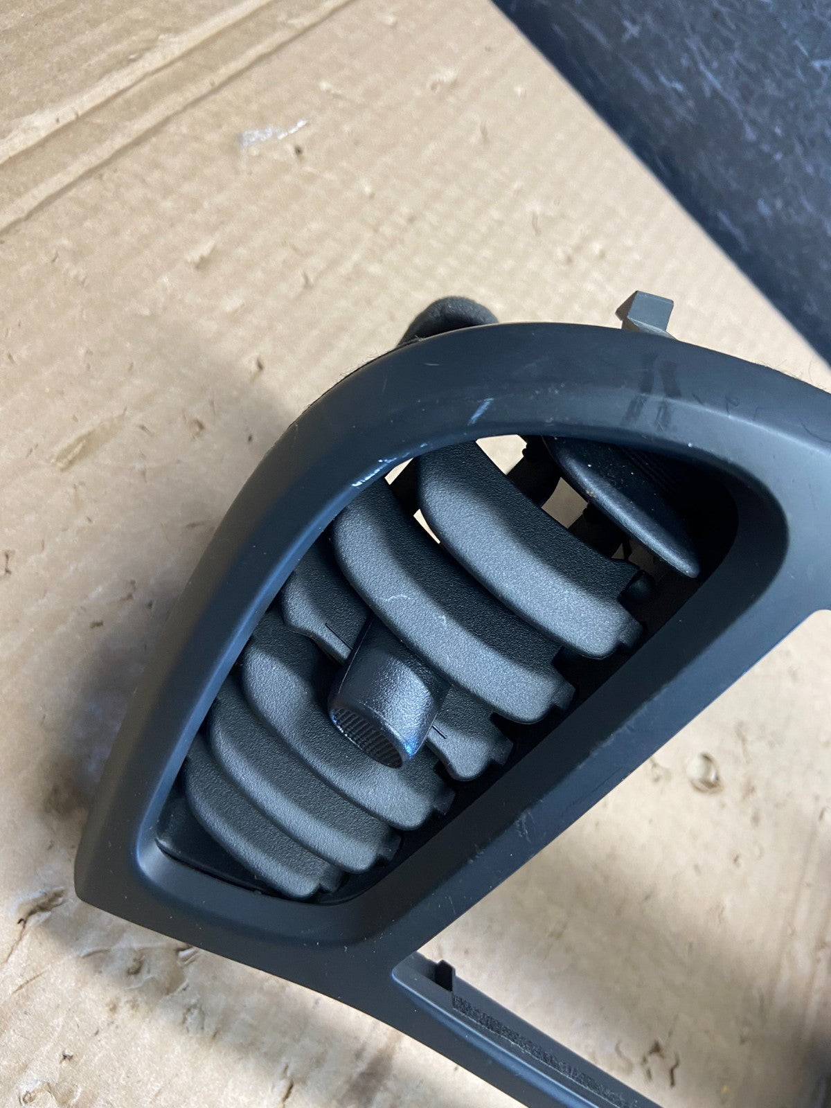2014 to 2017 Nissan Juke Center Console Radio Bezel Trim AF6369 DG2