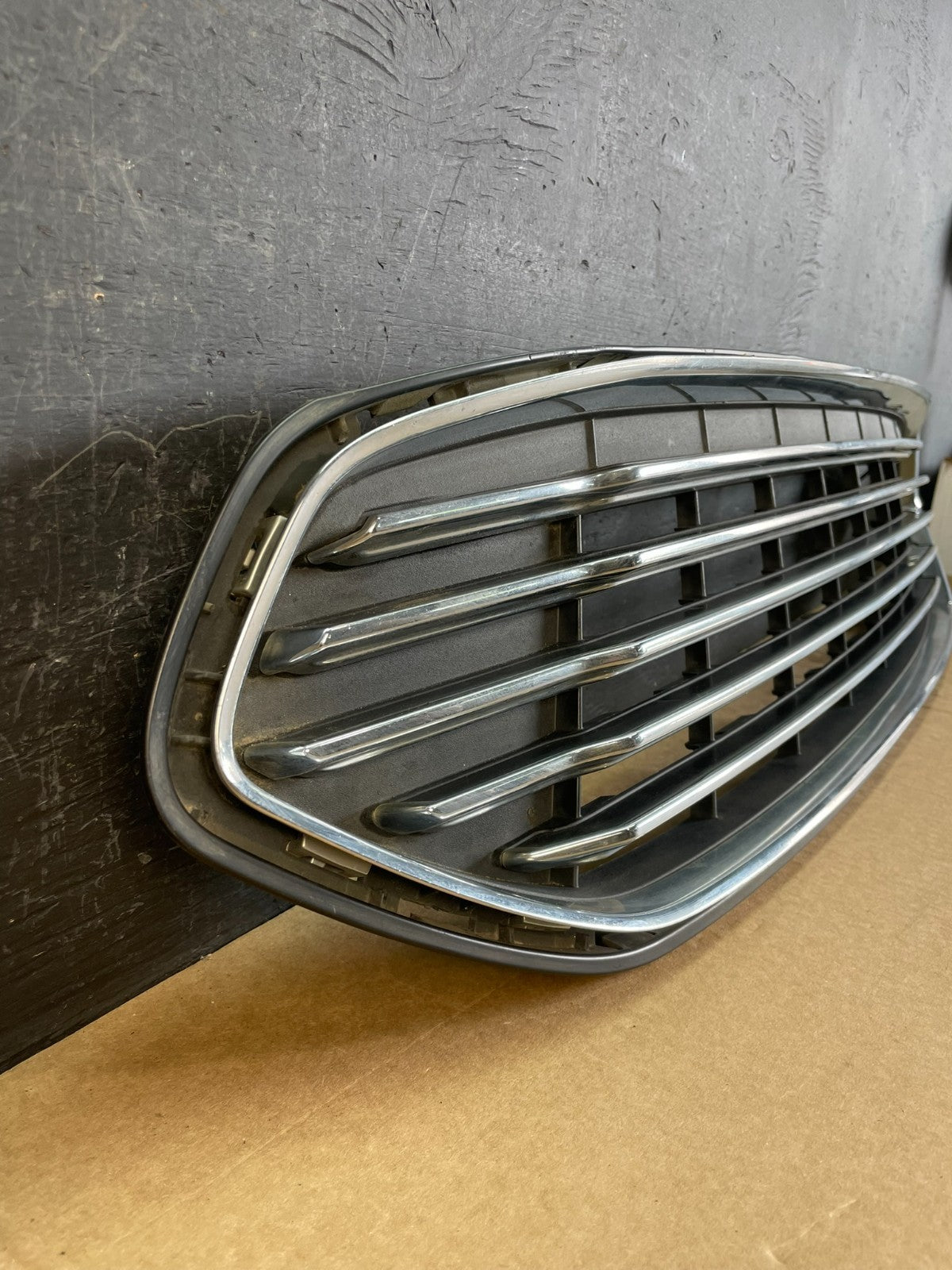 2013 to 2016 Ford Fusion Front Upper Grille Chrome Grill Bumper ac9973 DG2