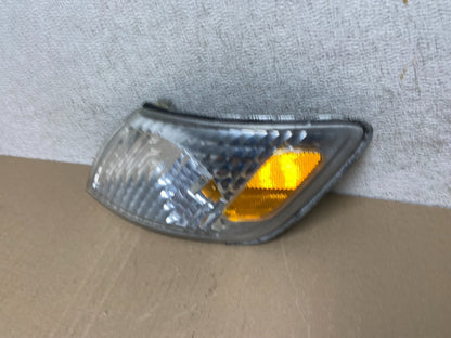 2000 to 2001 Lexus ES300 Left Driver LH Side Turn Signal AF5805 DW1