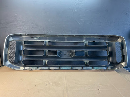 1999 to 2004 Ford F250 Super Duty Front Upper Grill Grille Oem AC2219 DG7